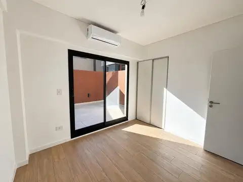3 ambientes con patio, suite y balcón en Palermo