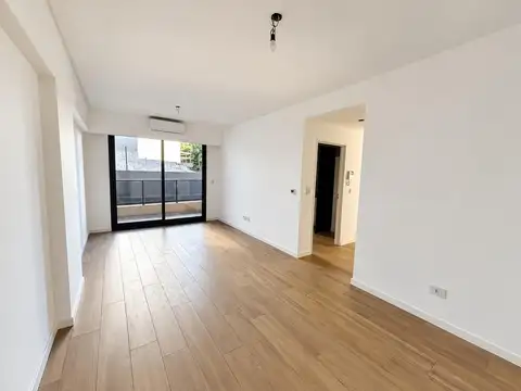 3 ambientes con patio, suite y balcón en Palermo