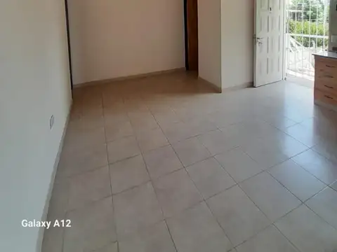 Departamento en Alquiler con 1 cocheras