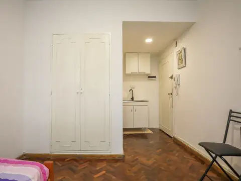 Agüero 1600, Piso 2