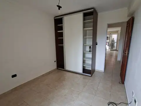 Casa 2 ambientes con 1 baño
