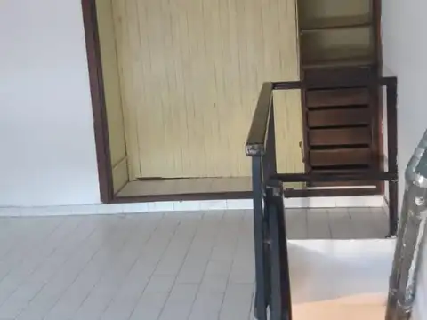 Casa en Alquiler con 1 cochera