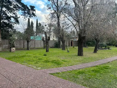 Casa en venta sobre varios lotes en el casco histórico de Ranelagh IDEAL EMPRENDIMIENTO INMOBILIARIO