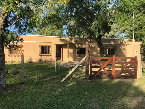 Casa en Venta con 1 cochera