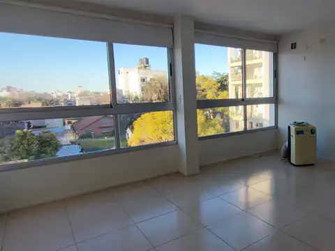 13 e/ 33 y 34 100, Piso 3