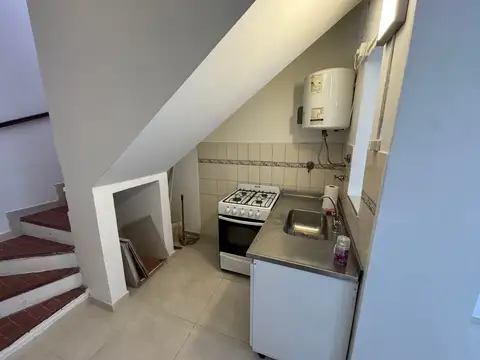 Depto Tipo Casa 2 ambientes con 1 baño
