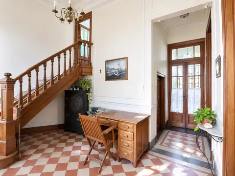 Depto Tipo Casa 6 ambientes con 2 baños