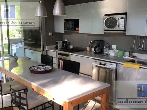 Casa en Alquiler al Norte