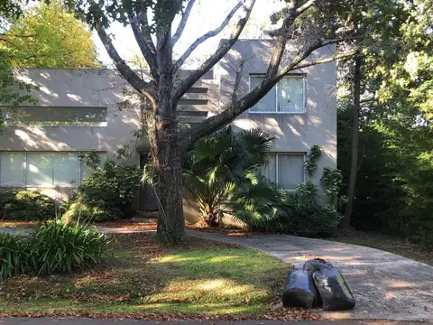 Casa en Alquiler de 4 dormitorios