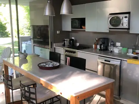 Casa en Alquiler al Norte