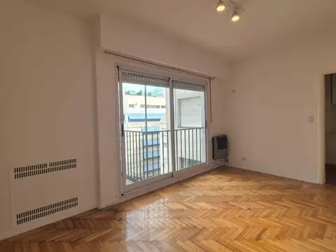 Juan Domingo Peron  al 1300