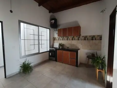 Depto Tipo Casa en Alquiler de 1 dormitorio