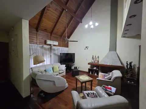Casa en Venta en Olivos, USD 250.000