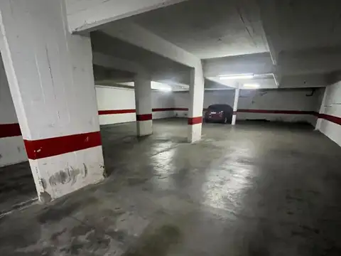 COCHERA EN VENTA CON PORTÓN AUTOMATIZADO, ZONA PASEO ALDREY