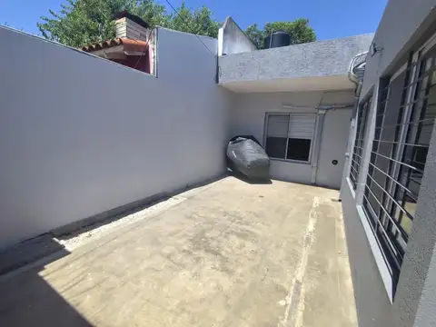 Depto Tipo Casa en Venta de 2 ambientes
