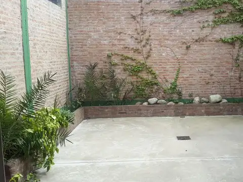 Local en Venta en Temperley, USD 160.000