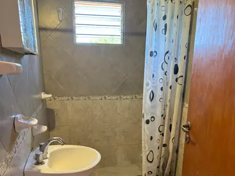 Departamento en Alquiler en Villa Alpina I, $ 450.000