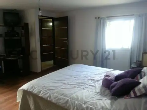 652 entre 11 bis y 12 , Piso 0