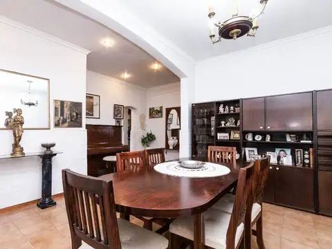 Casa 4 amb con jardín y quincho - Deheza 3700