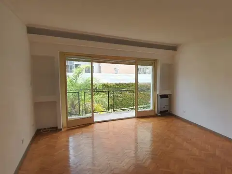 CABALLITO AMPLIO SEMIPISO PROX SUBTE