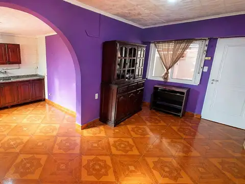 VENTA - CASA 4 DORMITORIOS EN GUADALUPE OESTE