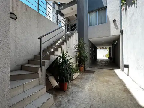 Becerra 886
