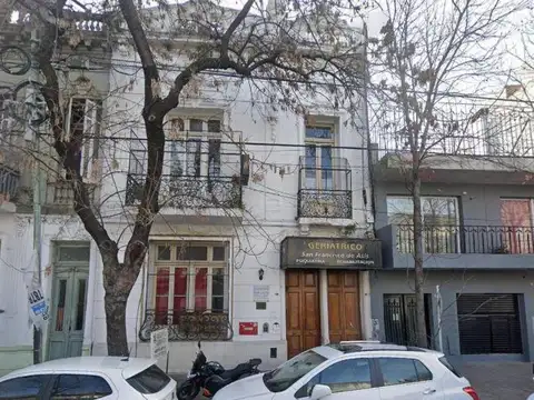 Casa en venta - 11 Dormitorios 5 Baños - 394mts2 - San Cristóbal