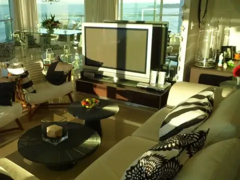 Parada 5 de Playa Mansa 100