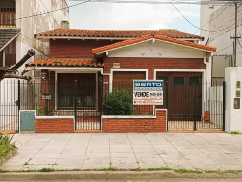 Casa en venta en Ramos Mejia Sur