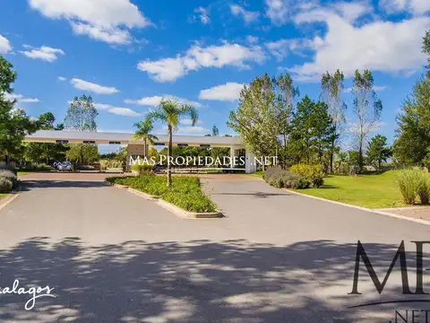 Venta Terreno / Lote a la laguna en Terralagos Canning 100