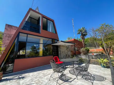 CASA EN VENTA  EN BARRIO LOS PERALES