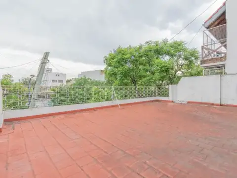 Depto Tipo Casa en Venta de 6 ambientes