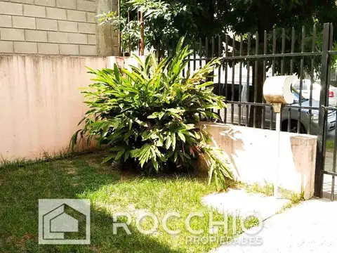 EVA PERON 6369. Entre Rivadavia y Pasaje 148