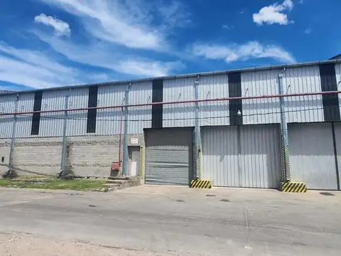 Galpón Industrial 2400 m² en Parque Industrial Moron - Haedo