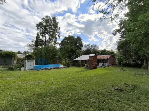 Quinta Amueblada con Piscina y amplio lote en Villa Urquiza