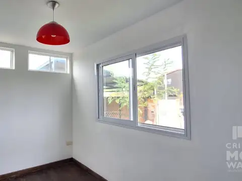 Casa en Alquiler con 1 cochera
