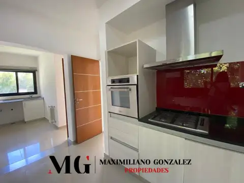 Casa en Alquiler al Oeste