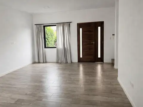 Depto Tipo Casa en Venta de 4 ambientes