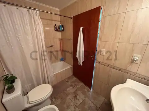 Departamento 5 ambientes con 1 baño