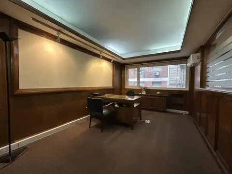 Oficina en Alquiler en Retiro, USD 1.800