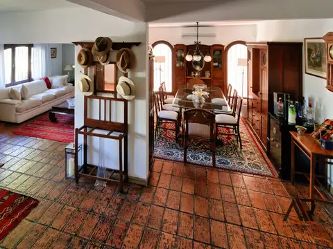 Casa en Venta en Carrasco , USD 900.000