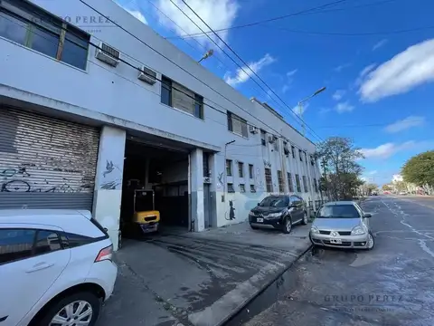 AV. M. Belgrano al 2000