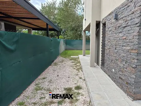 Departamento en Venta en Monte Hermoso, USD 143.000