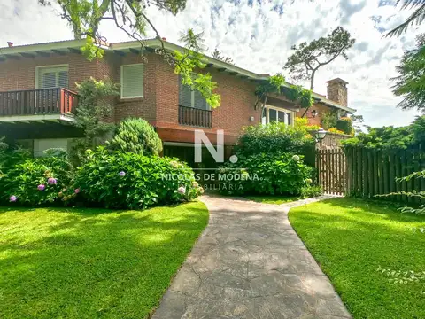 Casa en Venta en Cantegril, USD 1.200.000