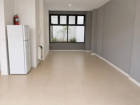 Av Mitre 4800, Piso 9