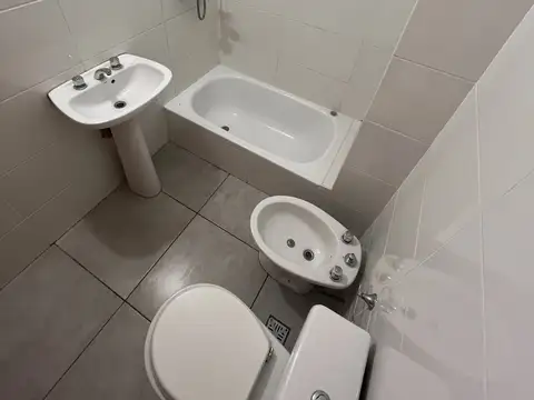 Departamento en Alquiler en Villa del Parque, $ 600.000
