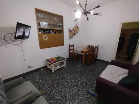 OPORTUNIDAD - NUEVO VALOR - Casa con Jardín