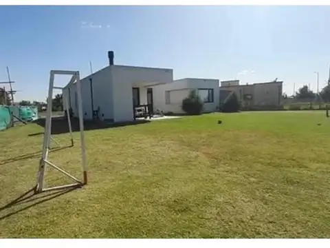 Casa en Venta al Oeste
