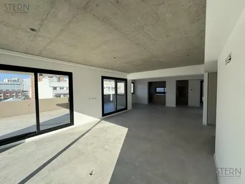 Departamento en Alquiler de 4 dormitorios