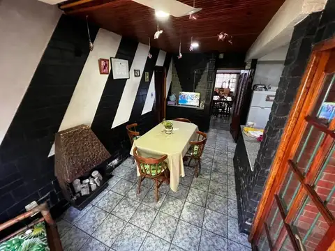Casa 4 ambientes con 4 baños
